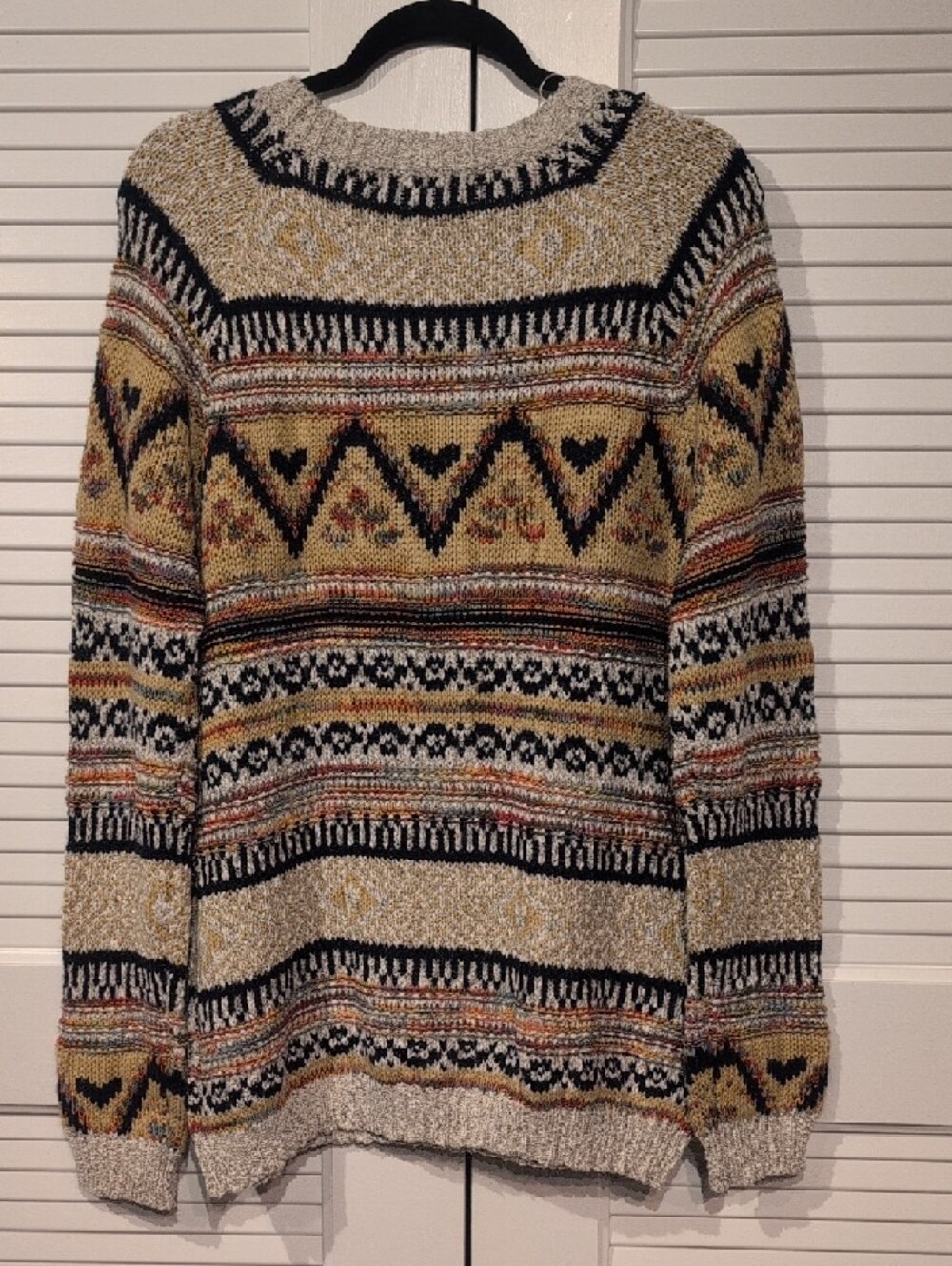 Papillon Women's Crewneck Sweater NWT Size  L - Picture 3 of 7